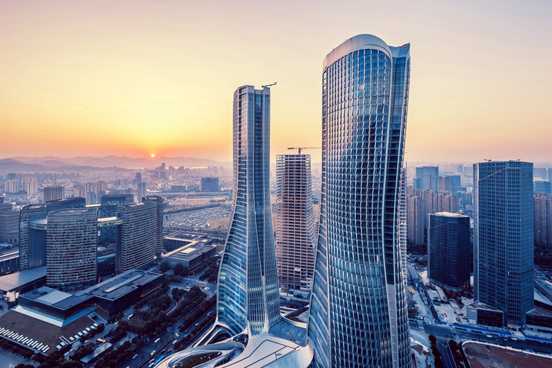 覓知網_現(xiàn)代建筑中的杭州新的城市在日出城杭州_1572043.jpg